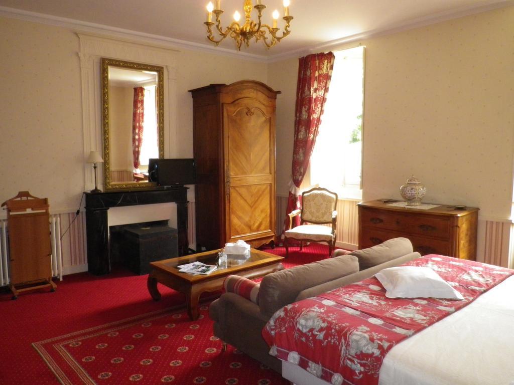 Bed and Breakfast Chateau De L'Oiseliniere Gorges  Zimmer foto